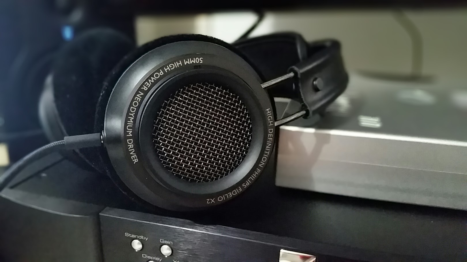 Headphone Review: Philips Fidelio X2