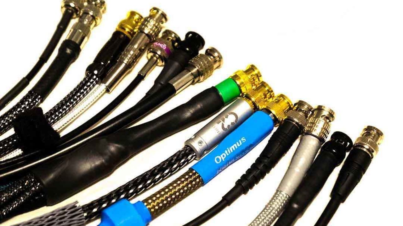 Benchmark BNC to RCA Coaxial Cable for Digital Audio or Analog Video -  Benchmark Media Systems